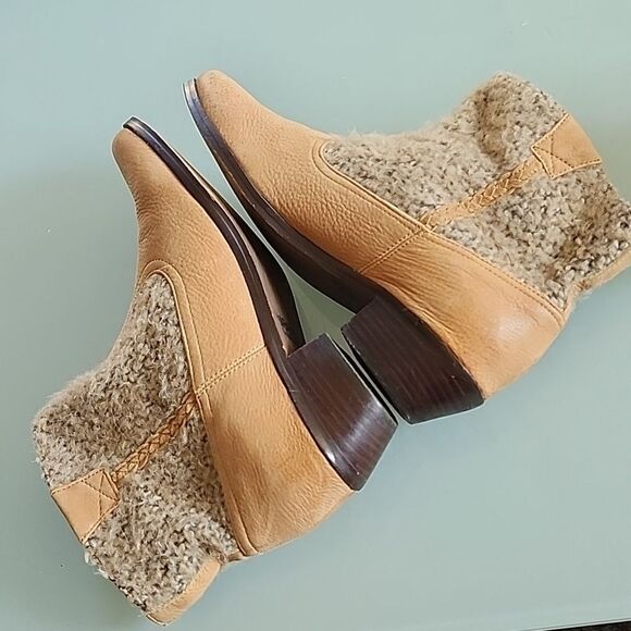 Wolverine 1883 Tan Leather Ankle Boots - Picture 5 of 9